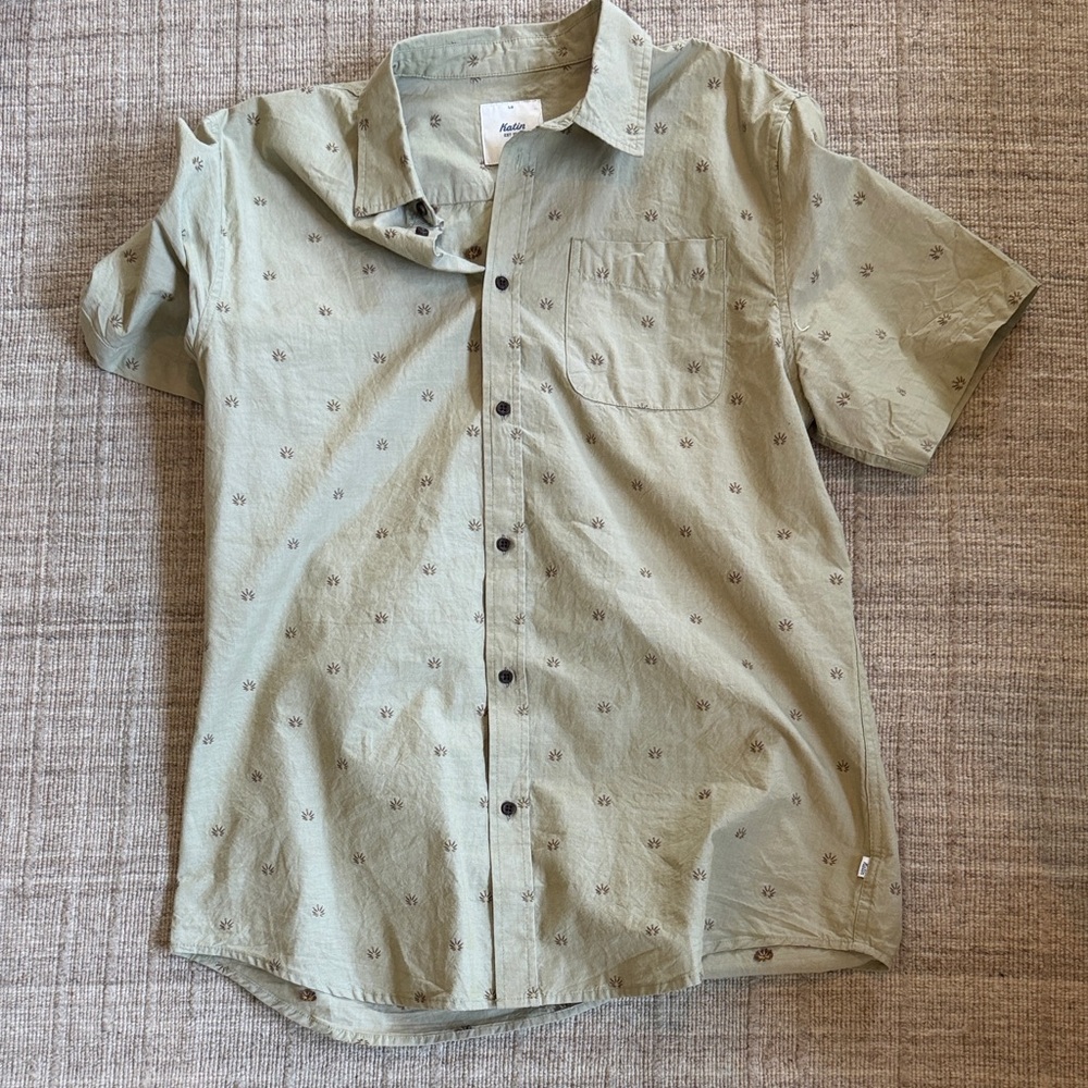 Katin Men's Short-Sleeve Button-Down Shirt in Sage Green with Micro Print